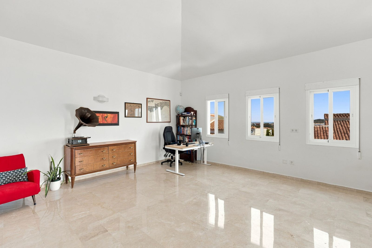 6 Bed Townhouse for sale in Mijas Costa Del Sol, Málaga, Spain