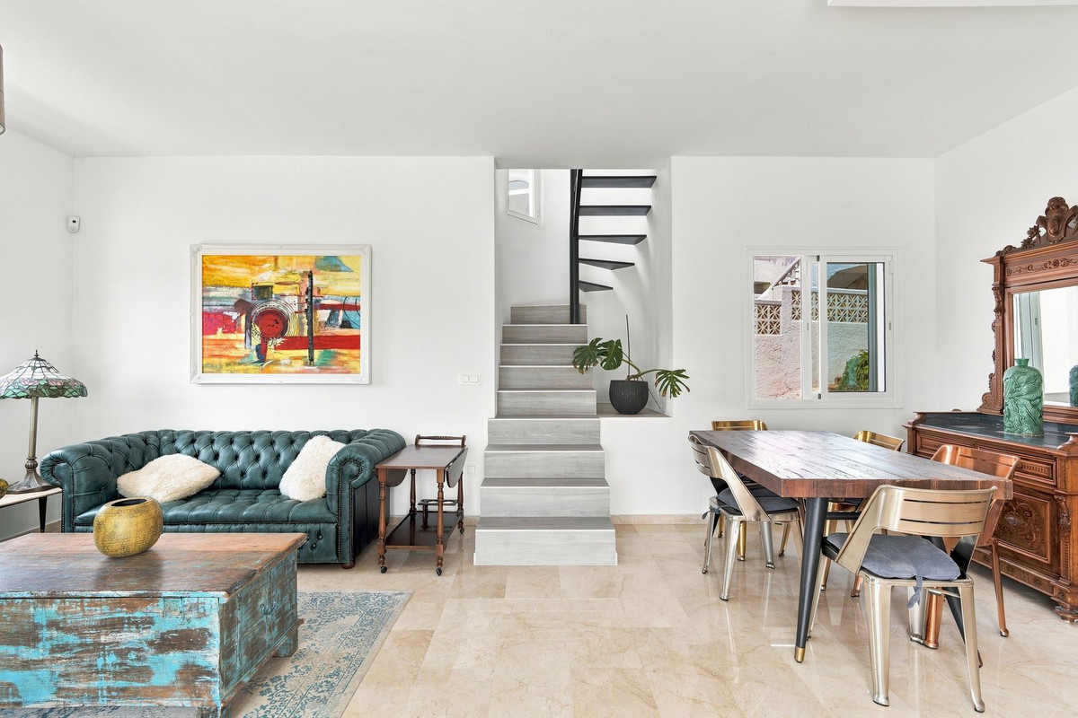 6 Bed Townhouse for sale in Mijas Costa Del Sol, Málaga, Spain