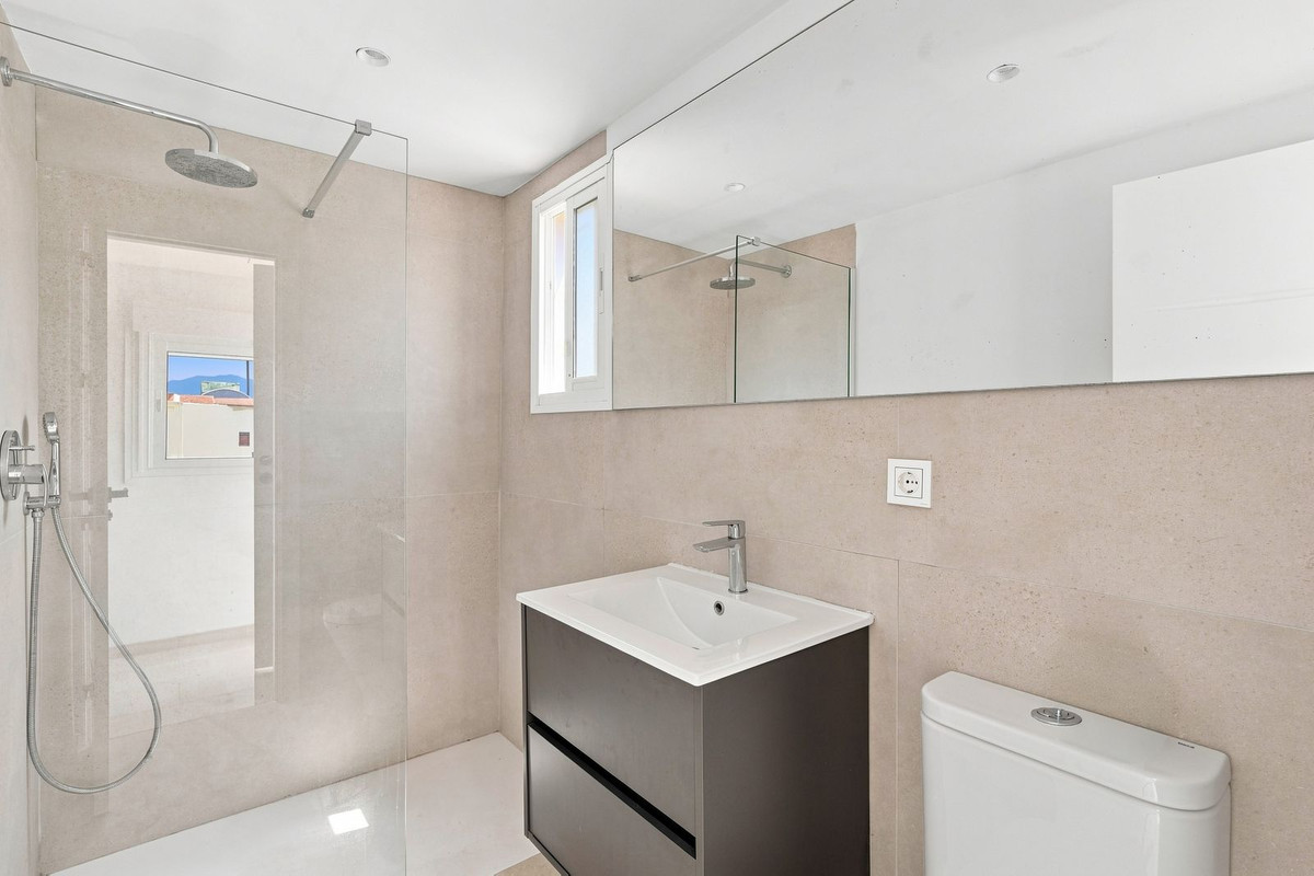 6 Bed Townhouse for sale in Mijas Costa Del Sol, Málaga, Spain
