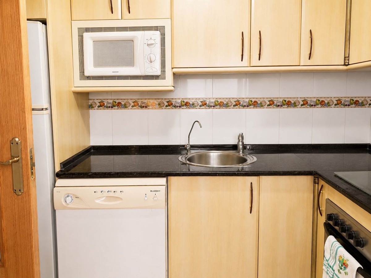 2 Bed Apartment for sale in Las Lagunas Costa Del Sol, Málaga, Spain