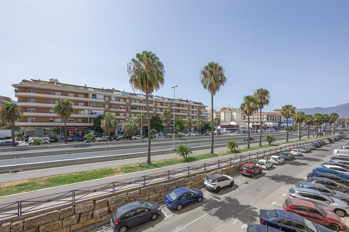 Se vende Apartamento Planta Media de 2 dormitorios en Costa Del Sol, Málaga, España