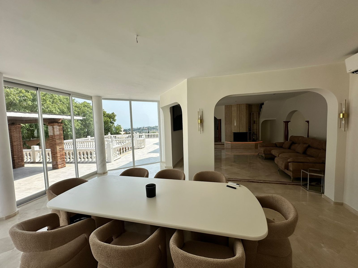 5 Bed Townhouse for sale in Estepona Costa Del Sol, Málaga, Spain