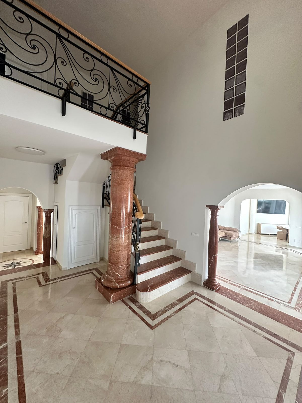 5 Bed Townhouse for sale in Estepona Costa Del Sol, Málaga, Spain
