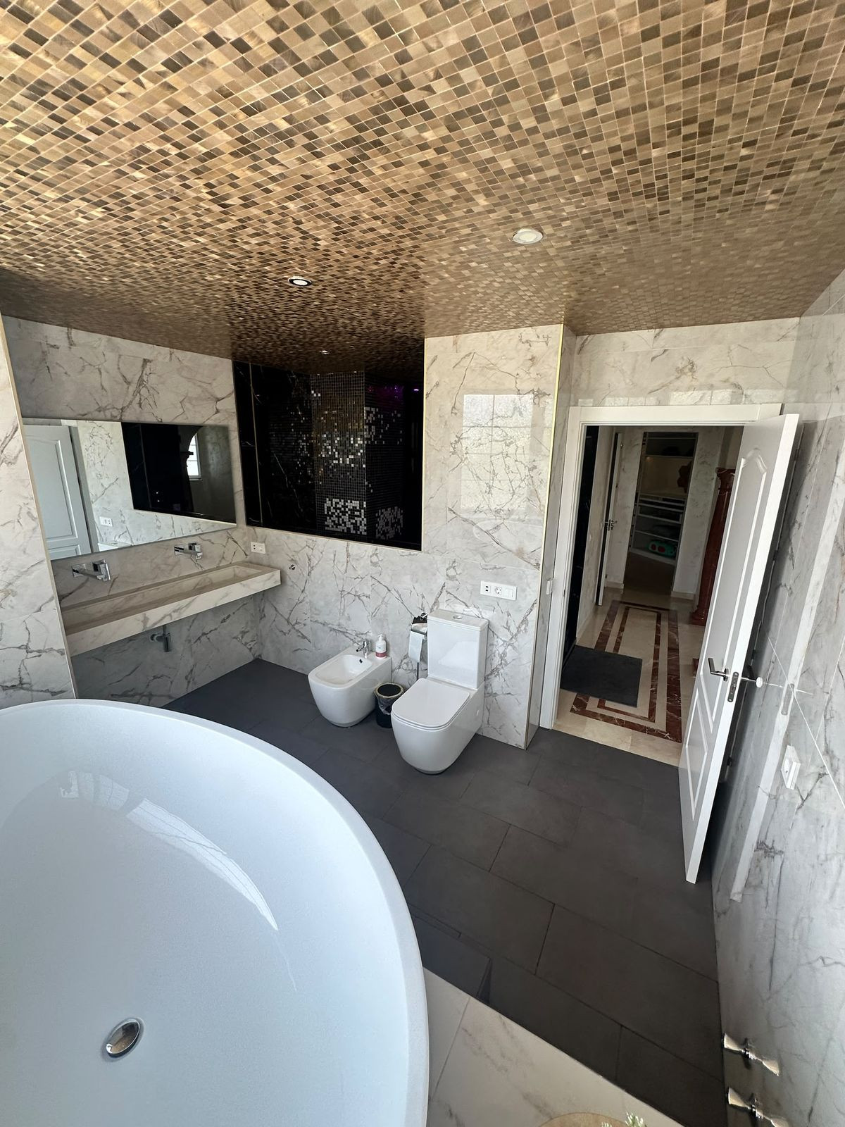 5 Bed Townhouse for sale in Estepona Costa Del Sol, Málaga, Spain