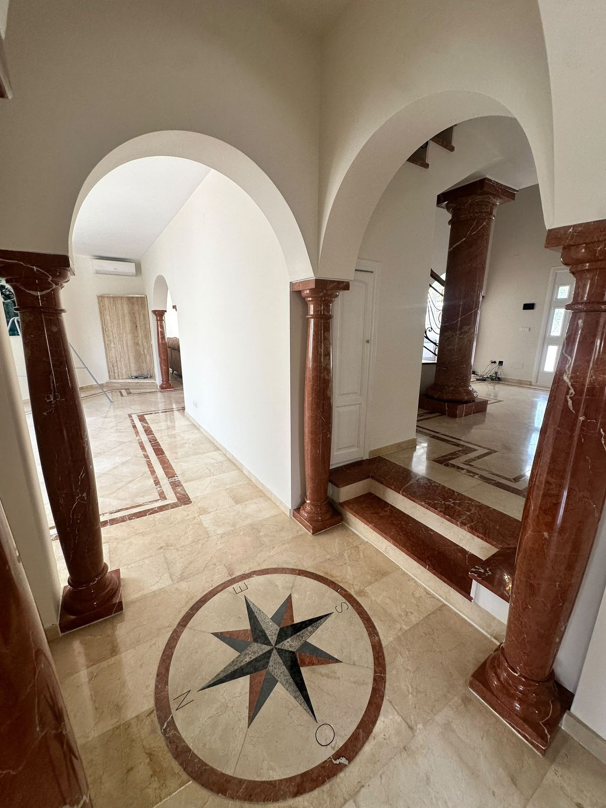 5 Bed Townhouse for sale in Estepona Costa Del Sol, Málaga, Spain
