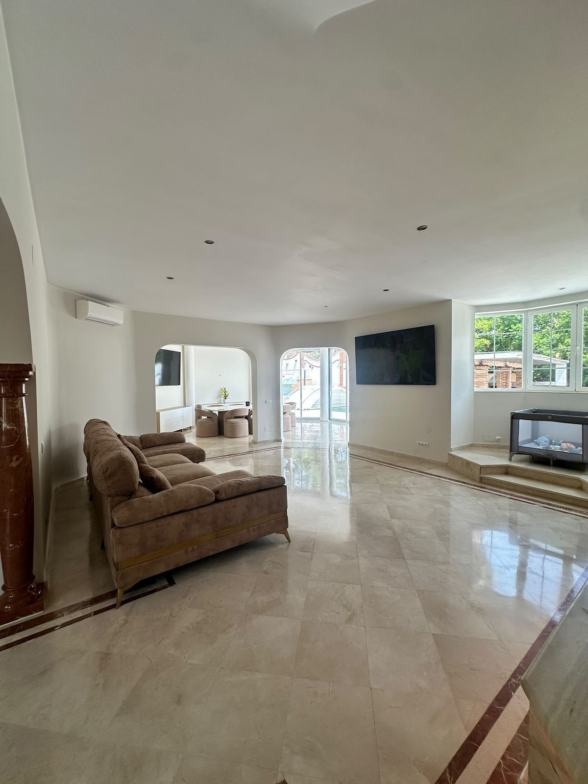 5 Bed Townhouse for sale in Estepona Costa Del Sol, Málaga, Spain