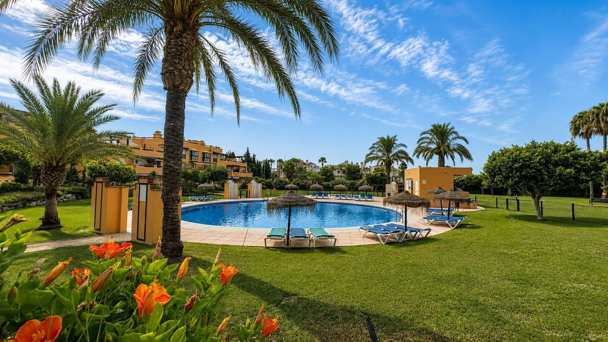 2 Bed Apartment for sale in Casares Playa Costa Del Sol, Málaga, Spain