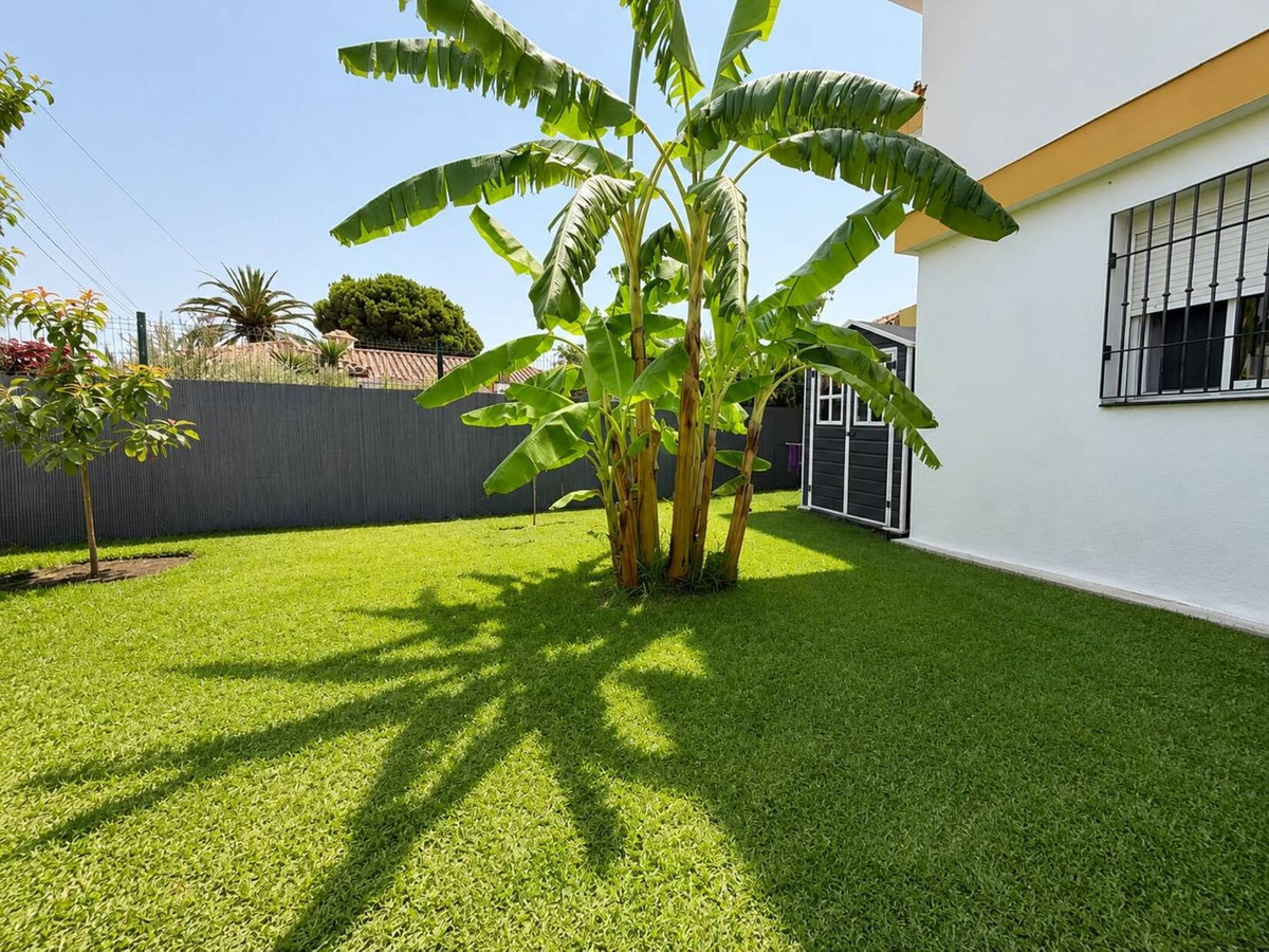 3 Bed Apartment for sale in El Chaparral Costa Del Sol, Málaga, Spain