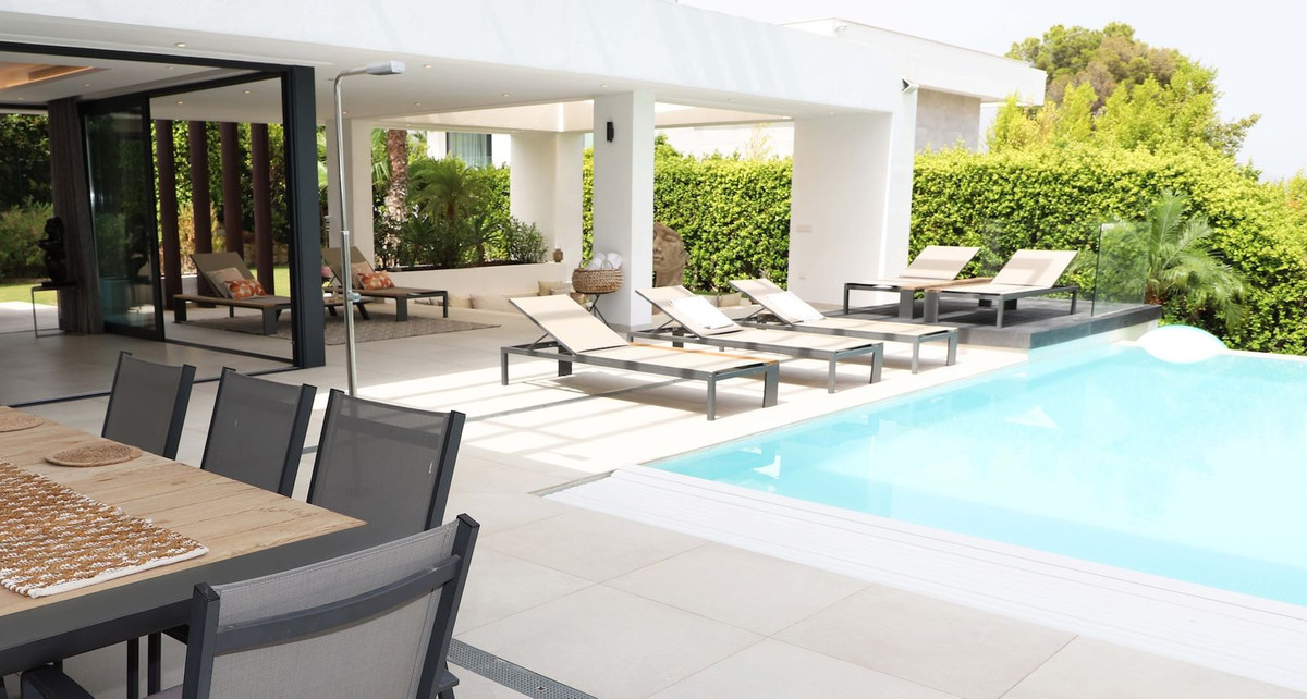 5 Bed Townhouse for sale in New Golden Mile Costa Del Sol, Málaga, Spain