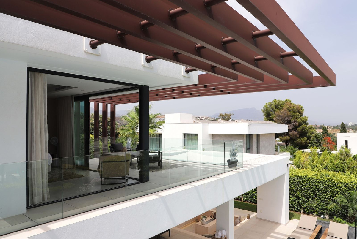 5 Bed Townhouse for sale in New Golden Mile Costa Del Sol, Málaga, Spain