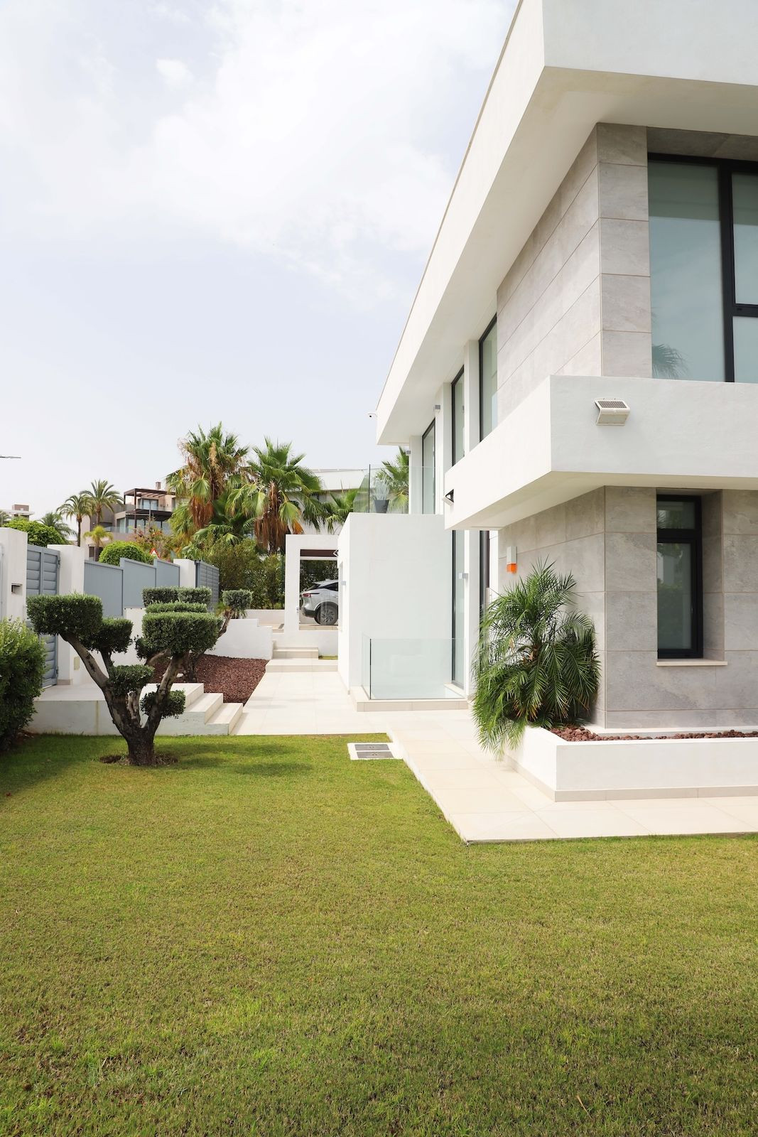 5 Bed Townhouse for sale in New Golden Mile Costa Del Sol, Málaga, Spain