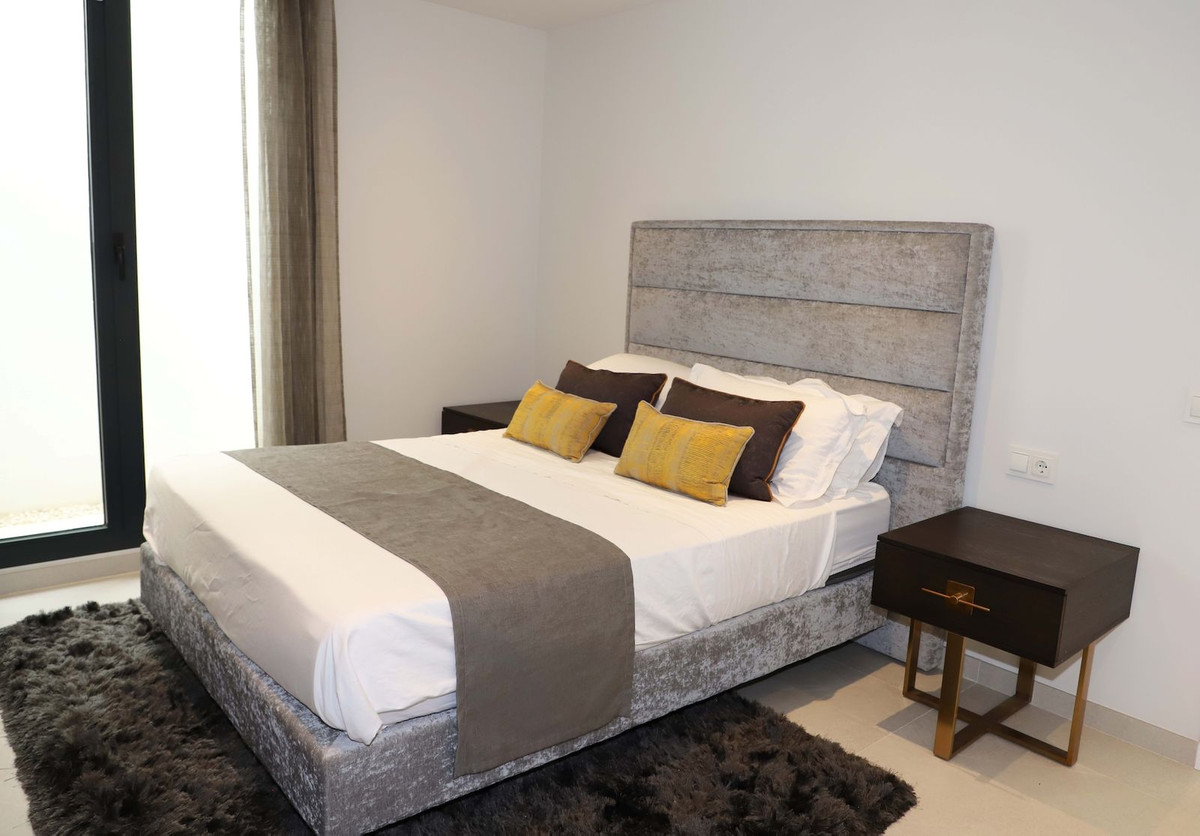 5 Bed Townhouse for sale in New Golden Mile Costa Del Sol, Málaga, Spain