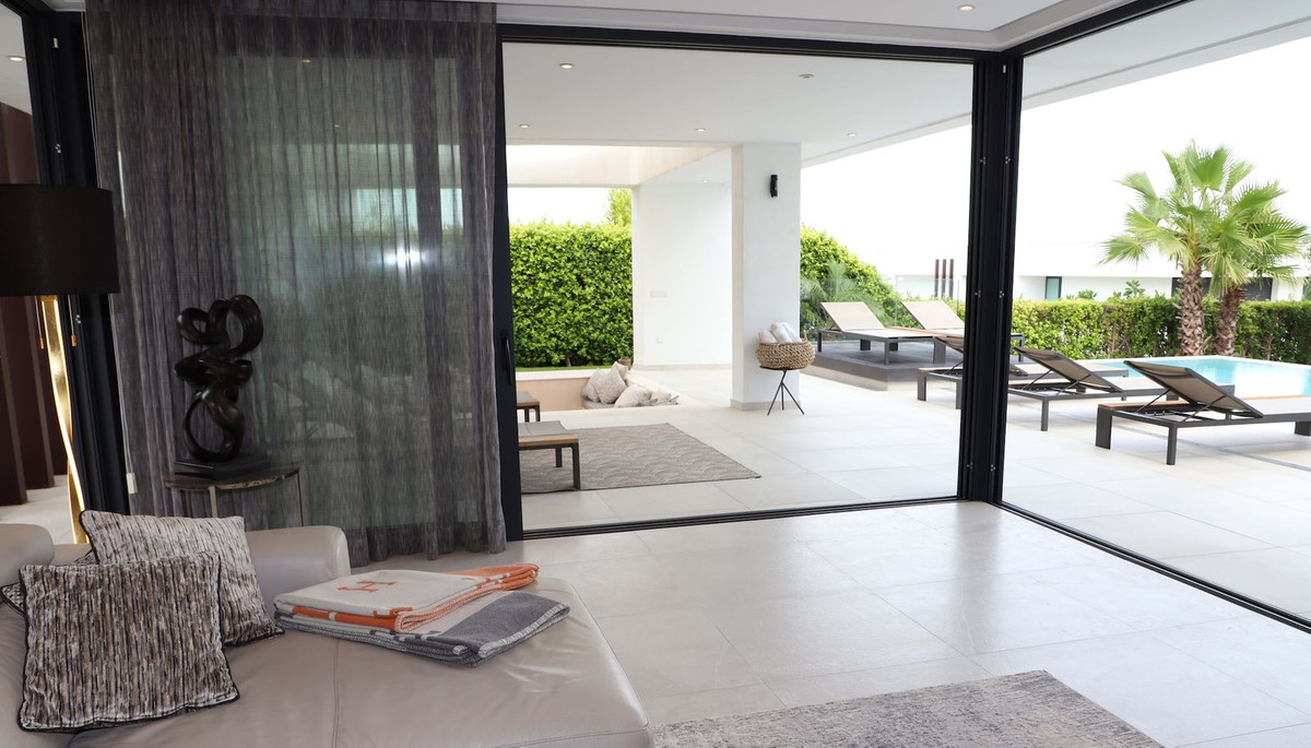 5 Bed Townhouse for sale in New Golden Mile Costa Del Sol, Málaga, Spain