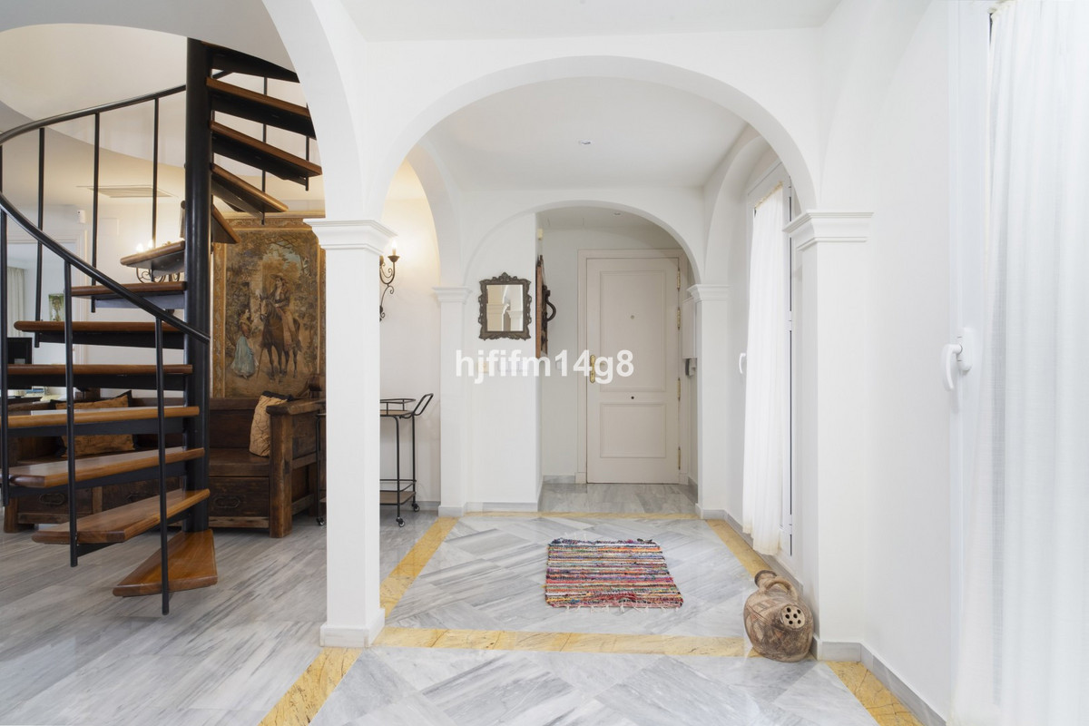 4 Bed Apartment for sale in Nueva Andalucía Costa Del Sol, Málaga, Spain