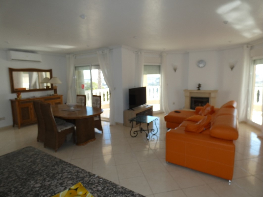 Se vende Villa - Chalet de 4 dormitorios en Costa Blanca, Alicante, España
