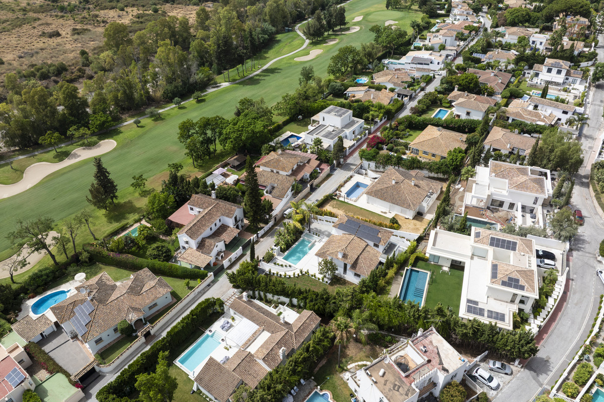 4 Bed Townhouse for sale in Guadalmina Alta Costa Del Sol, Málaga, Spain