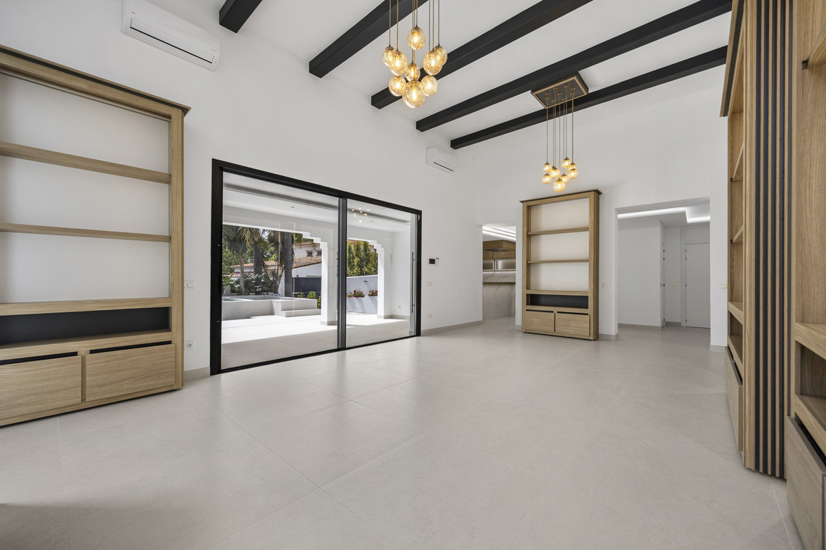 4 Bed Townhouse for sale in Guadalmina Alta Costa Del Sol, Málaga, Spain
