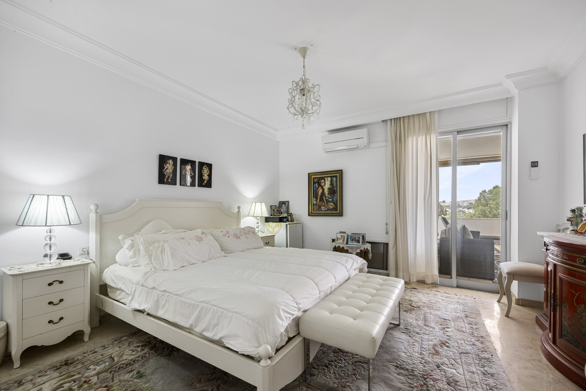 2 Bed Apartment for sale in Guadalmina Alta Costa Del Sol, Málaga, Spain