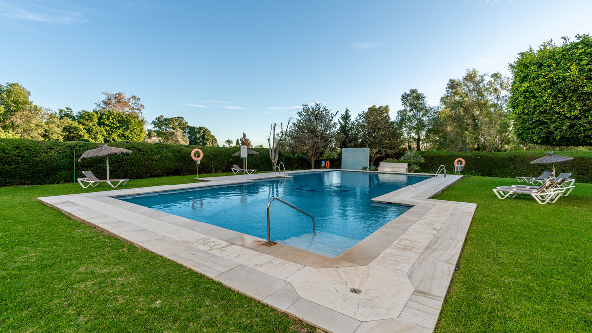 2 Bed Apartment for sale in Guadalmina Alta Costa Del Sol, Málaga, Spain