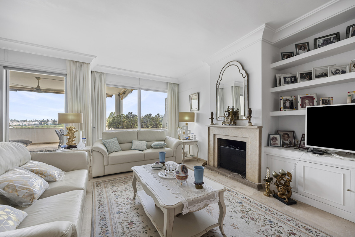 2 Bed Apartment for sale in Guadalmina Alta Costa Del Sol, Málaga, Spain