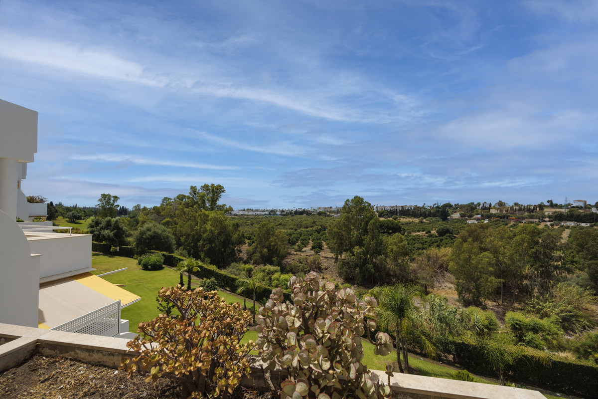 2 Bed Apartment for sale in Guadalmina Alta Costa Del Sol, Málaga, Spain