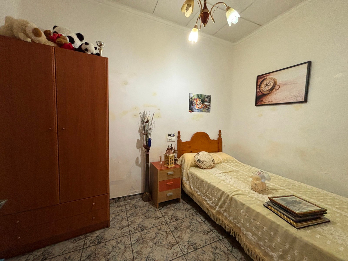 4 Bed Townhouse for sale in Guardamar Del Segura Costa Blanca, Alicante, Spain
