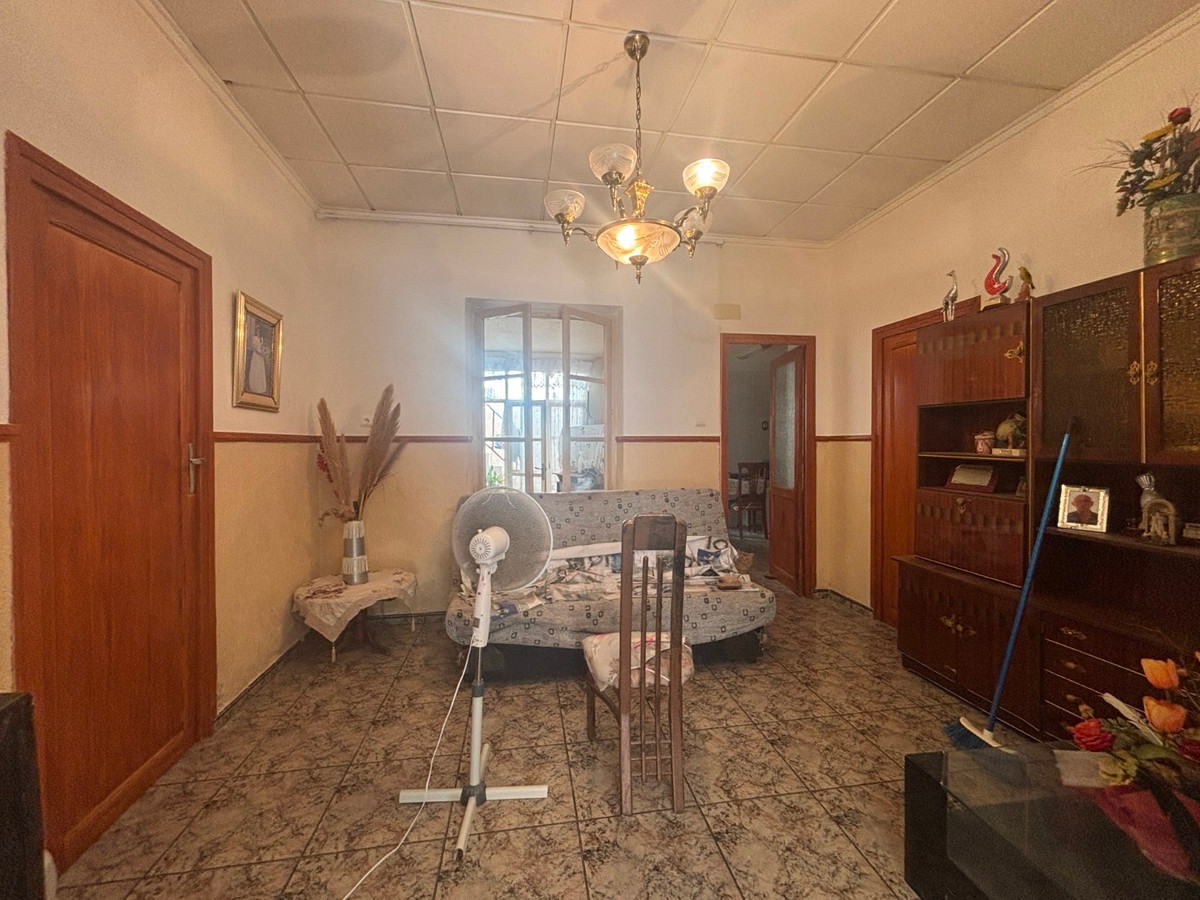 4 Bed Townhouse for sale in Guardamar Del Segura Costa Blanca, Alicante, Spain