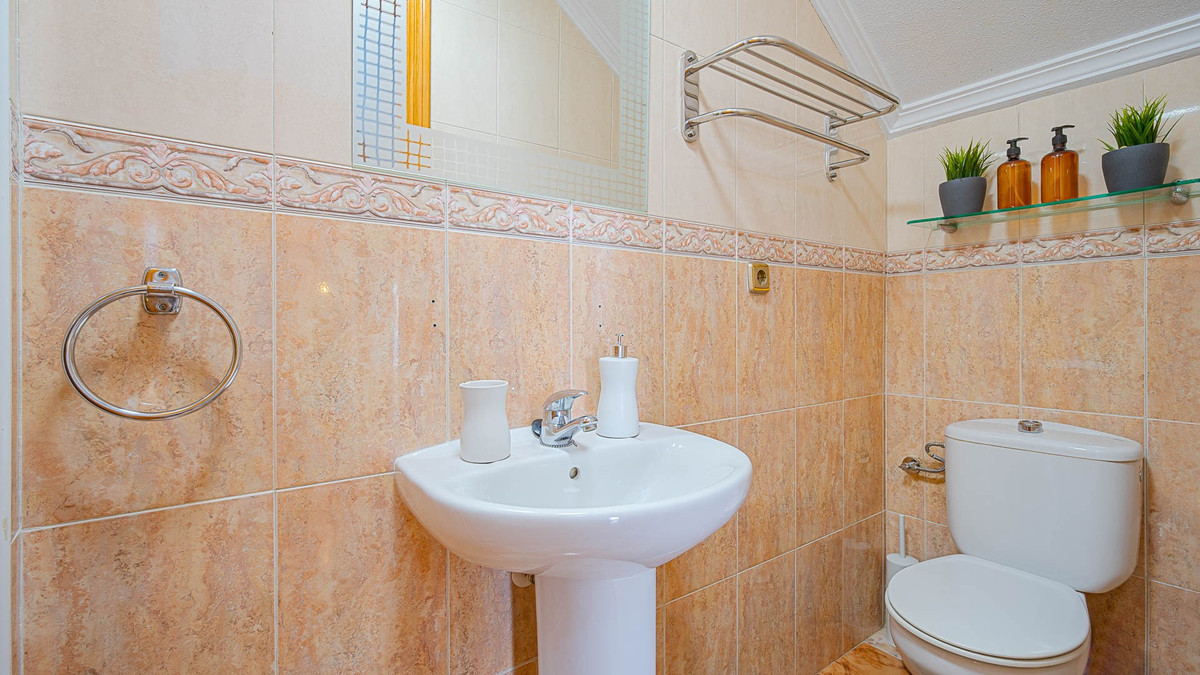 3 Bed Townhouse for sale in Lomas De Cabo Roig Costa Blanca, Alicante, Spain