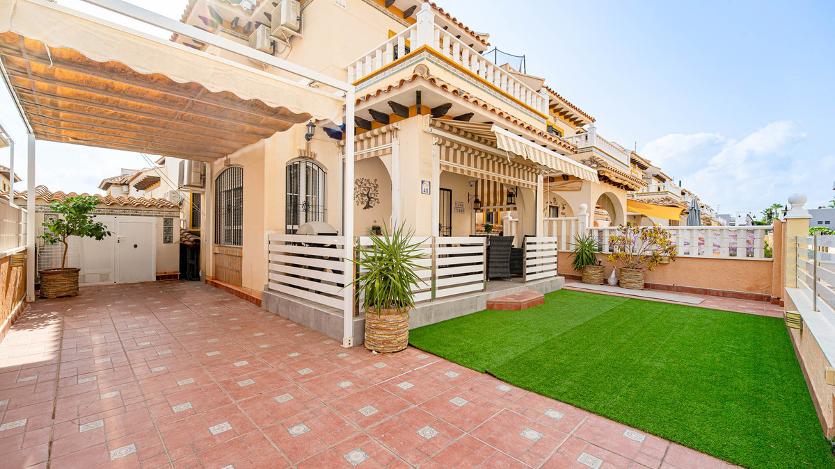 3 Bed Townhouse for sale in Lomas De Cabo Roig Costa Blanca, Alicante, Spain