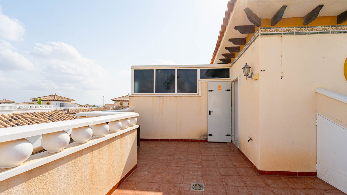 3 Bed Townhouse for sale in Lomas De Cabo Roig Costa Blanca, Alicante, Spain