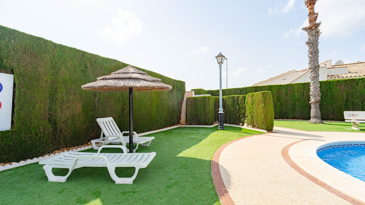 3 Bed Townhouse for sale in Lomas De Cabo Roig Costa Blanca, Alicante, Spain