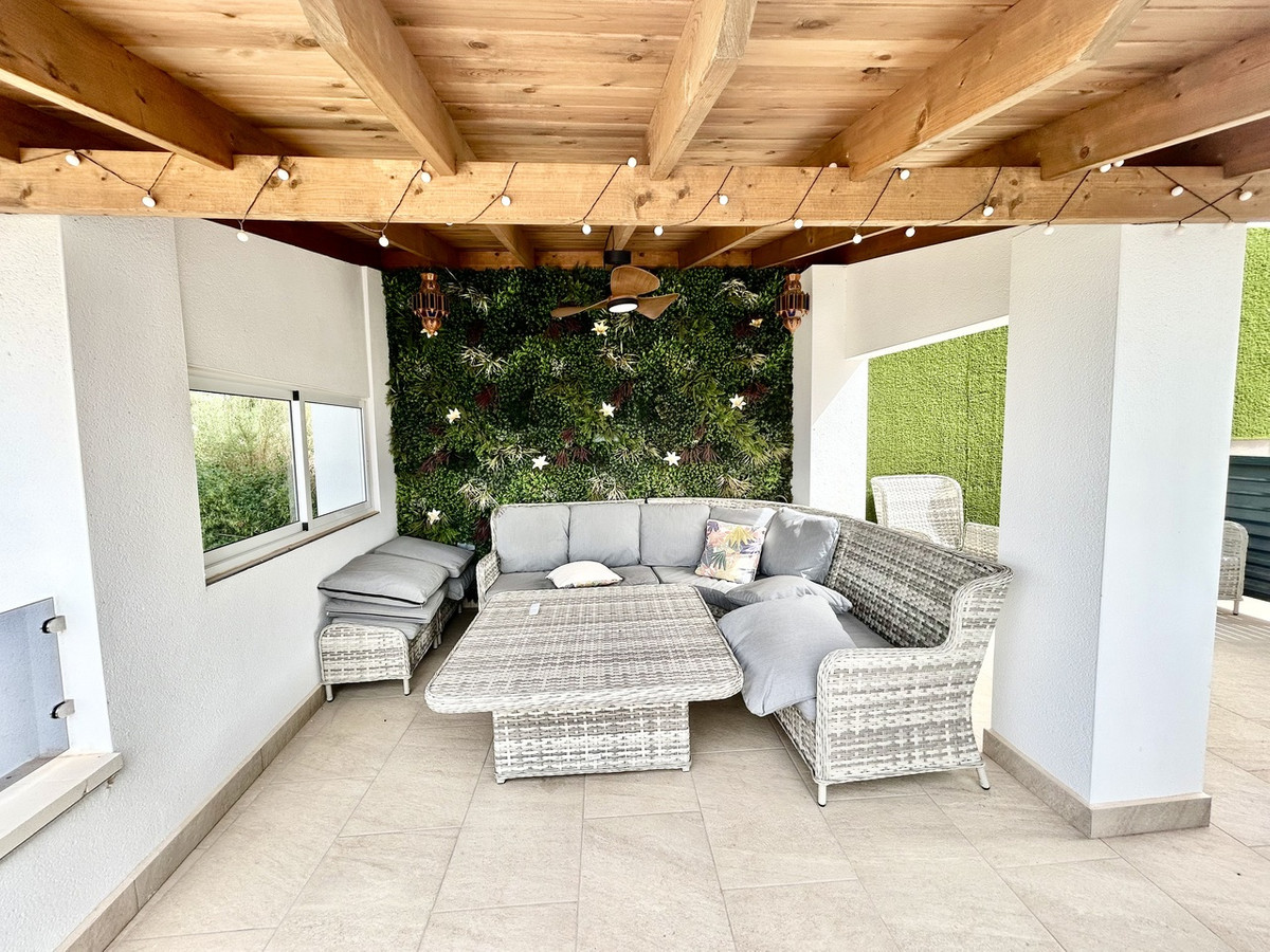4 Bed Townhouse for sale in Ciudad Quesada Costa Blanca, Alicante, Spain