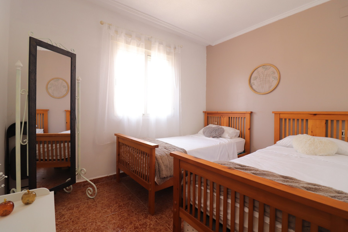 Se vende Pareada de 4 dormitorios en Costa Blanca, Alicante, España