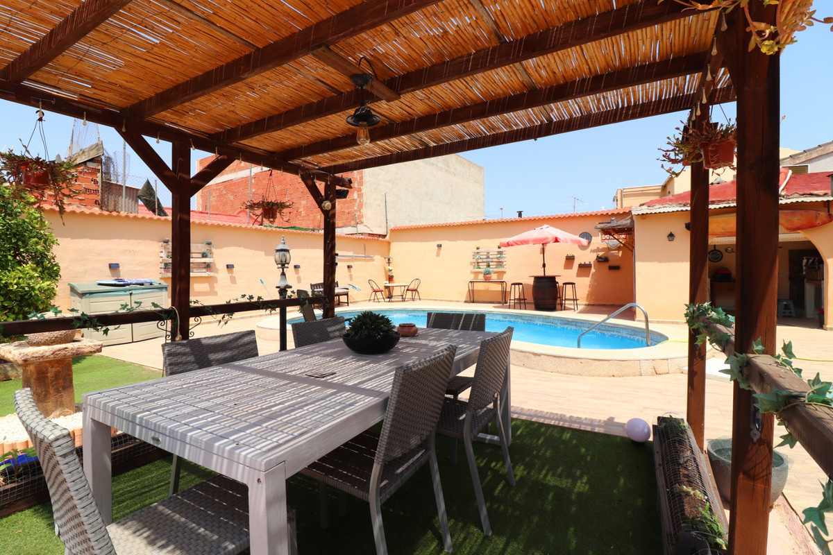 Se vende Pareada de 4 dormitorios en Costa Blanca, Alicante, España