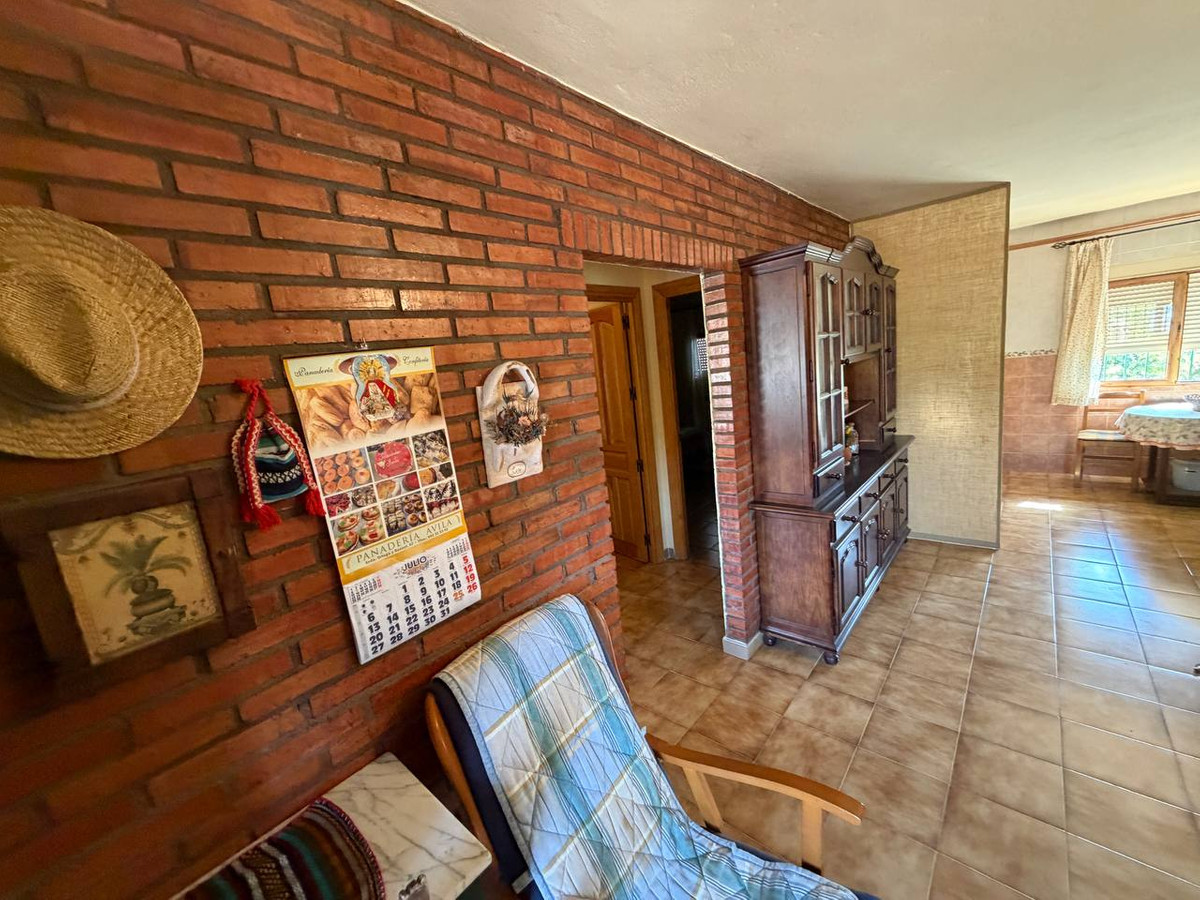 4 Bed Townhouse for sale in Málaga Costa Del Sol, Málaga, Spain