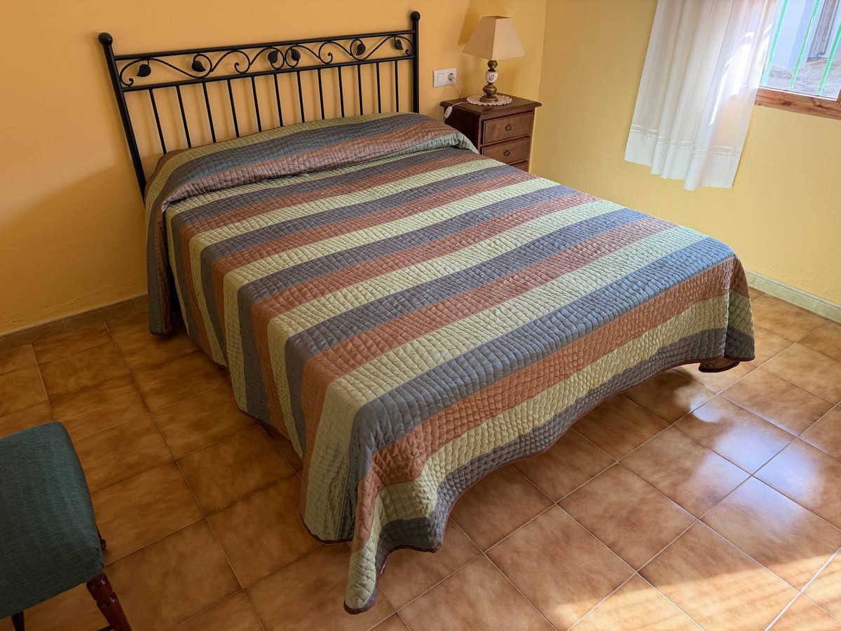 4 Bed Townhouse for sale in Málaga Costa Del Sol, Málaga, Spain