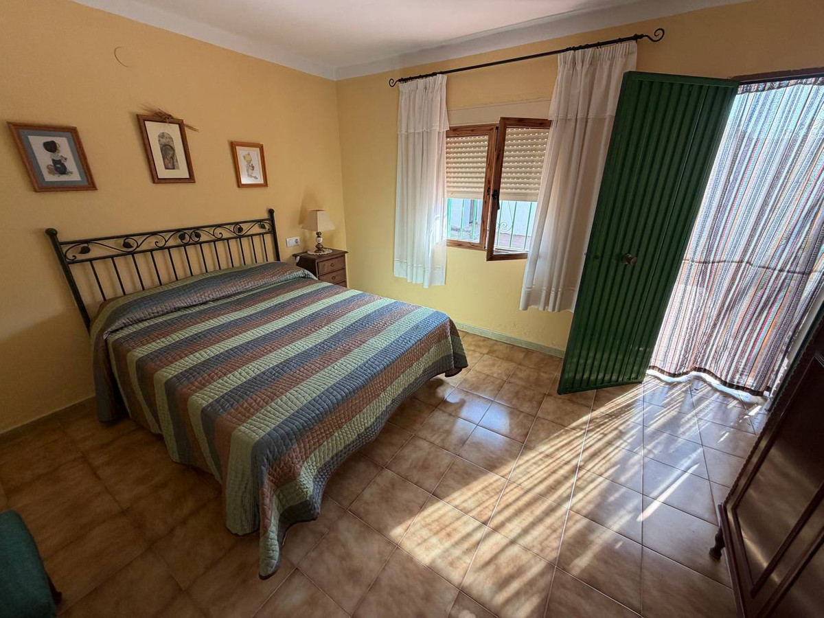 4 Bed Townhouse for sale in Málaga Costa Del Sol, Málaga, Spain