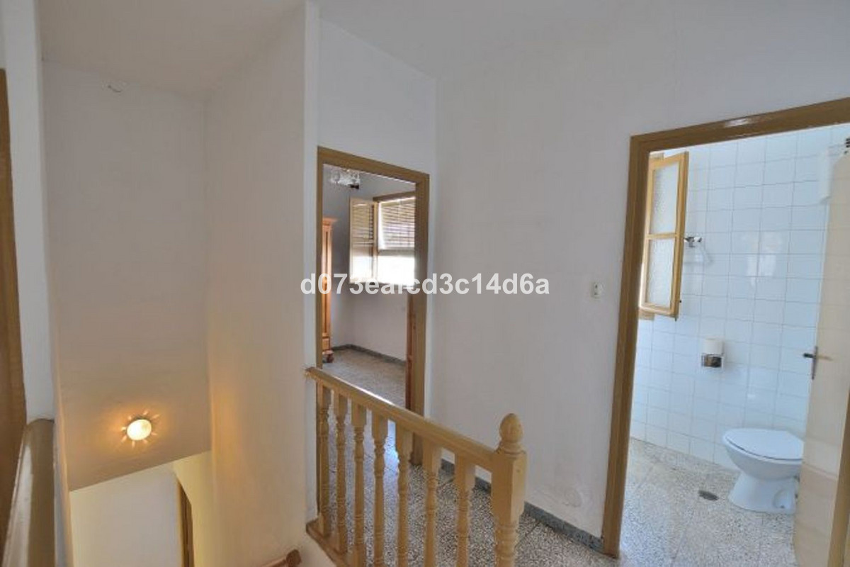 3 Bed Townhouse for sale in Ronda Costa Del Sol, Málaga, Spain