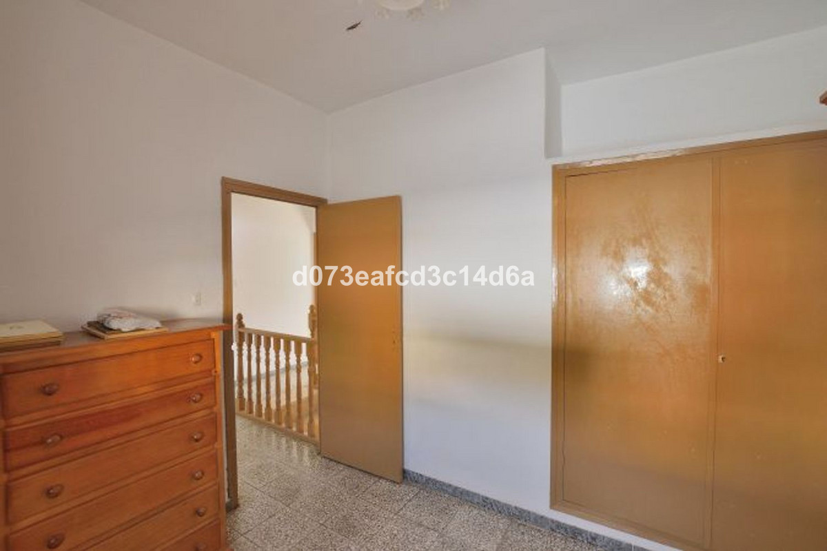 3 Bed Townhouse for sale in Ronda Costa Del Sol, Málaga, Spain
