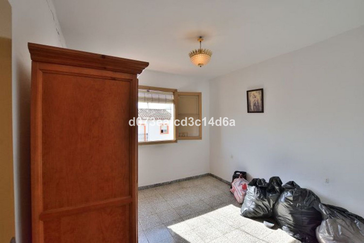3 Bed Townhouse for sale in Ronda Costa Del Sol, Málaga, Spain