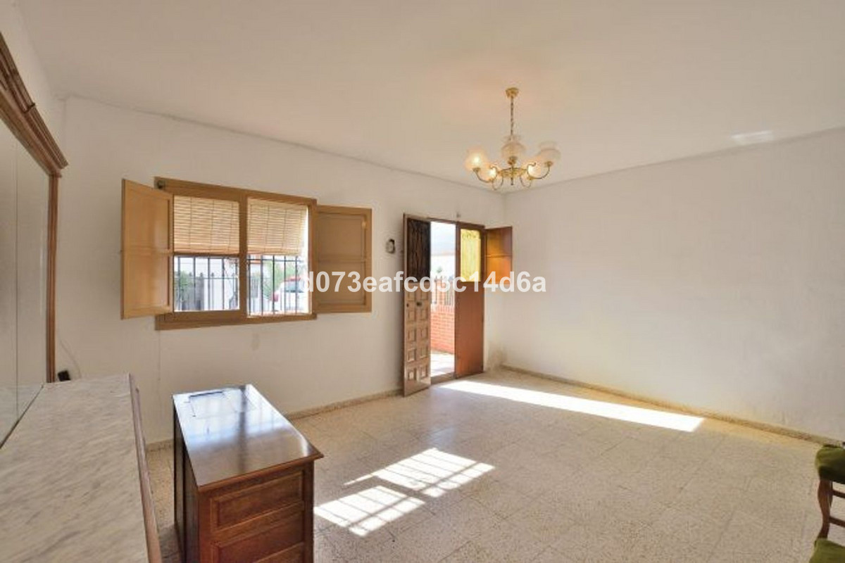 3 Bed Townhouse for sale in Ronda Costa Del Sol, Málaga, Spain