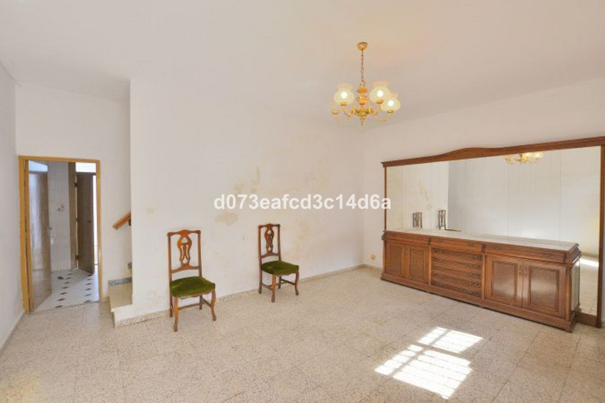 3 Bed Townhouse for sale in Ronda Costa Del Sol, Málaga, Spain