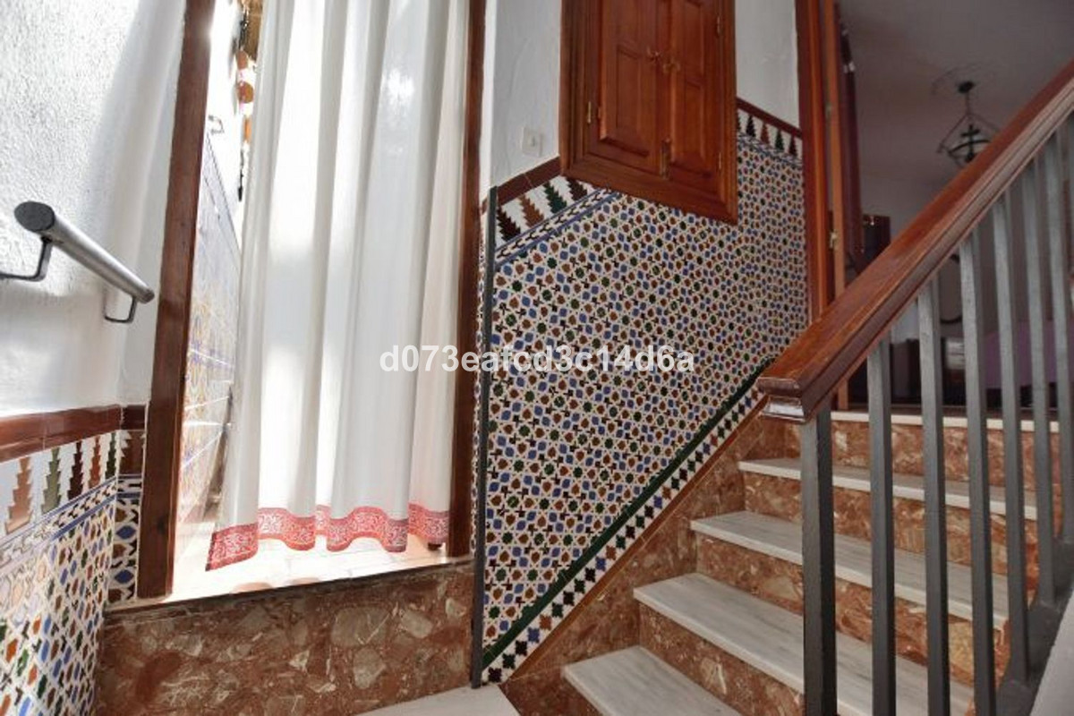 3 Bed Townhouse for sale in Ronda Costa Del Sol, Málaga, Spain