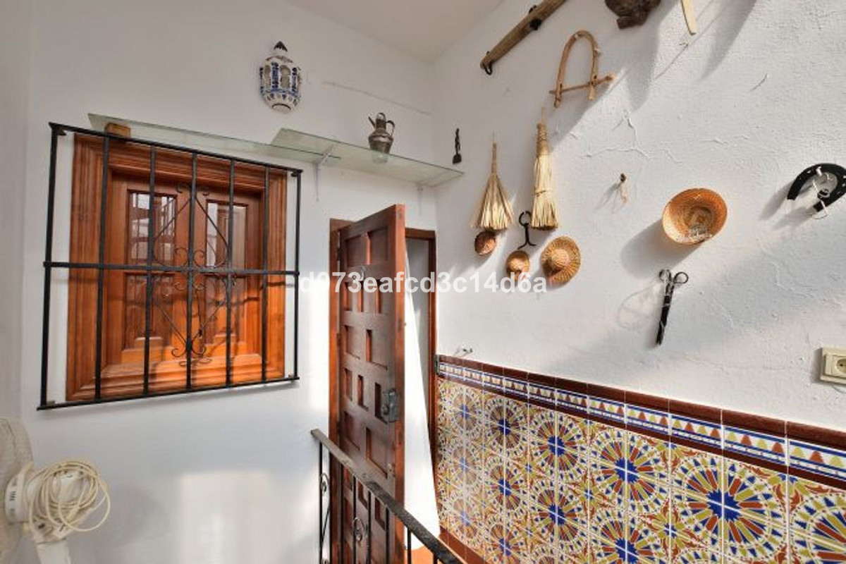 3 Bed Townhouse for sale in Ronda Costa Del Sol, Málaga, Spain