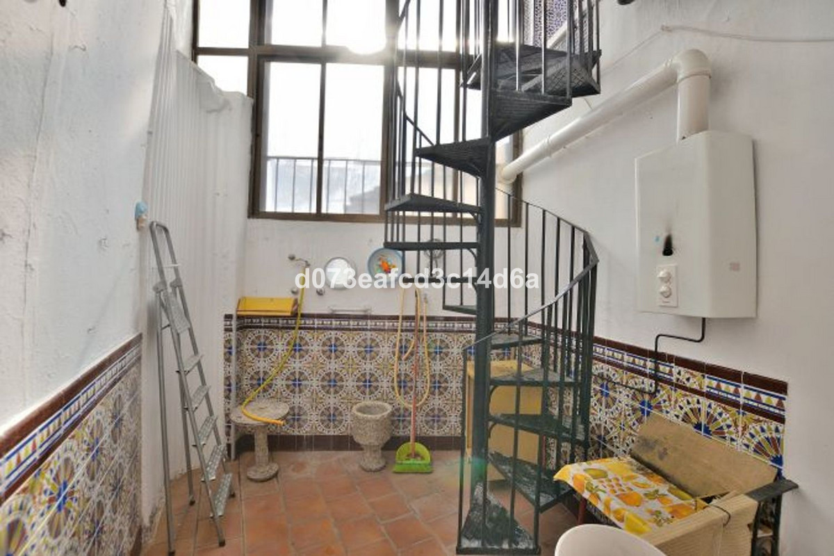 3 Bed Townhouse for sale in Ronda Costa Del Sol, Málaga, Spain