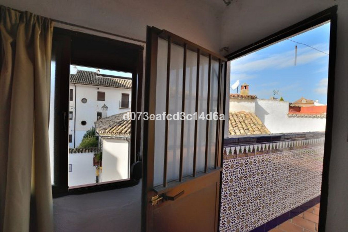 3 Bed Townhouse for sale in Ronda Costa Del Sol, Málaga, Spain