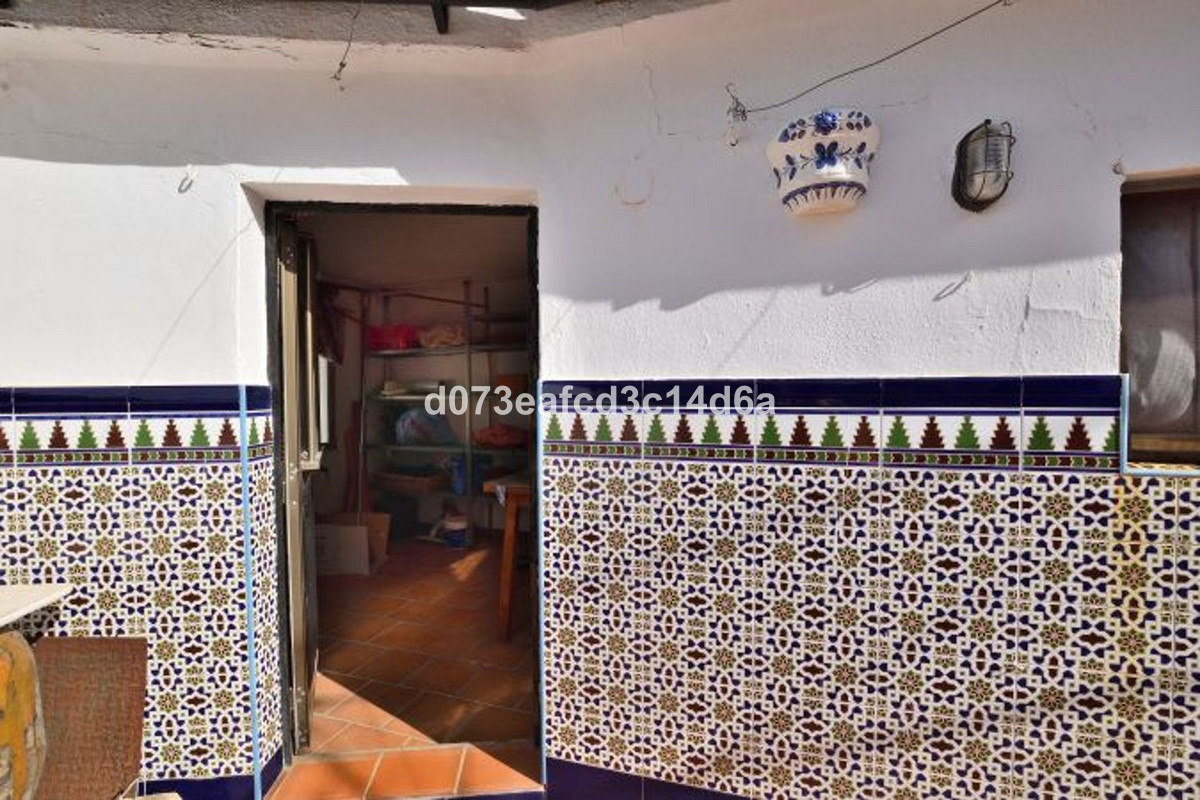 3 Bed Townhouse for sale in Ronda Costa Del Sol, Málaga, Spain