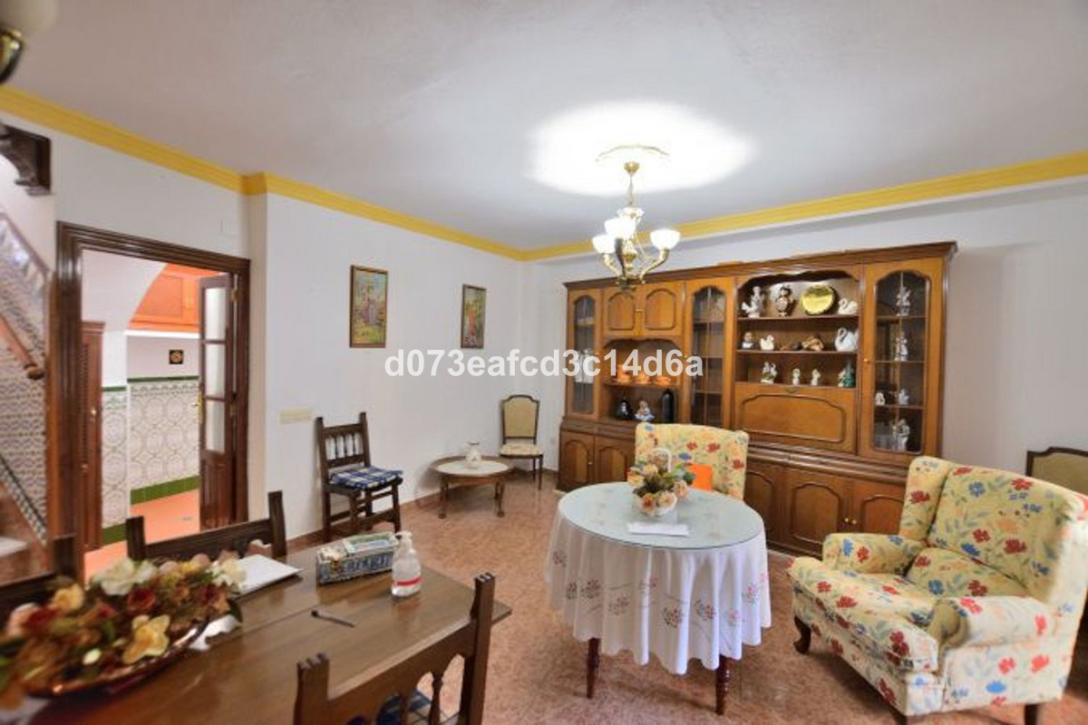 3 Bed Townhouse for sale in Ronda Costa Del Sol, Málaga, Spain