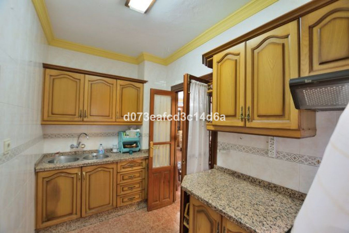3 Bed Townhouse for sale in Ronda Costa Del Sol, Málaga, Spain