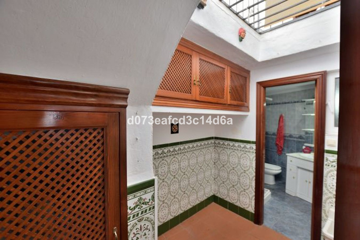 3 Bed Townhouse for sale in Ronda Costa Del Sol, Málaga, Spain